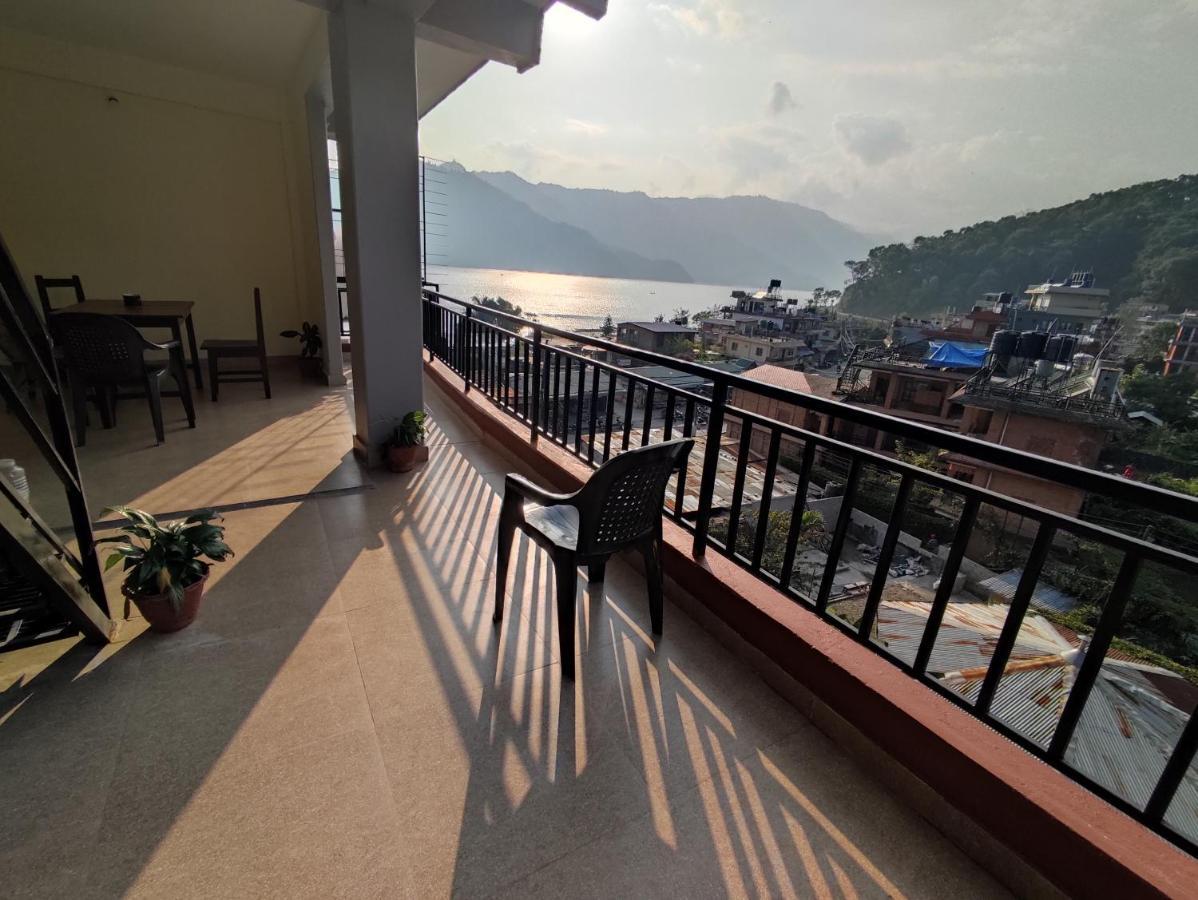 Hotel Green Hill View Ποκάρα Δωμάτιο φωτογραφία