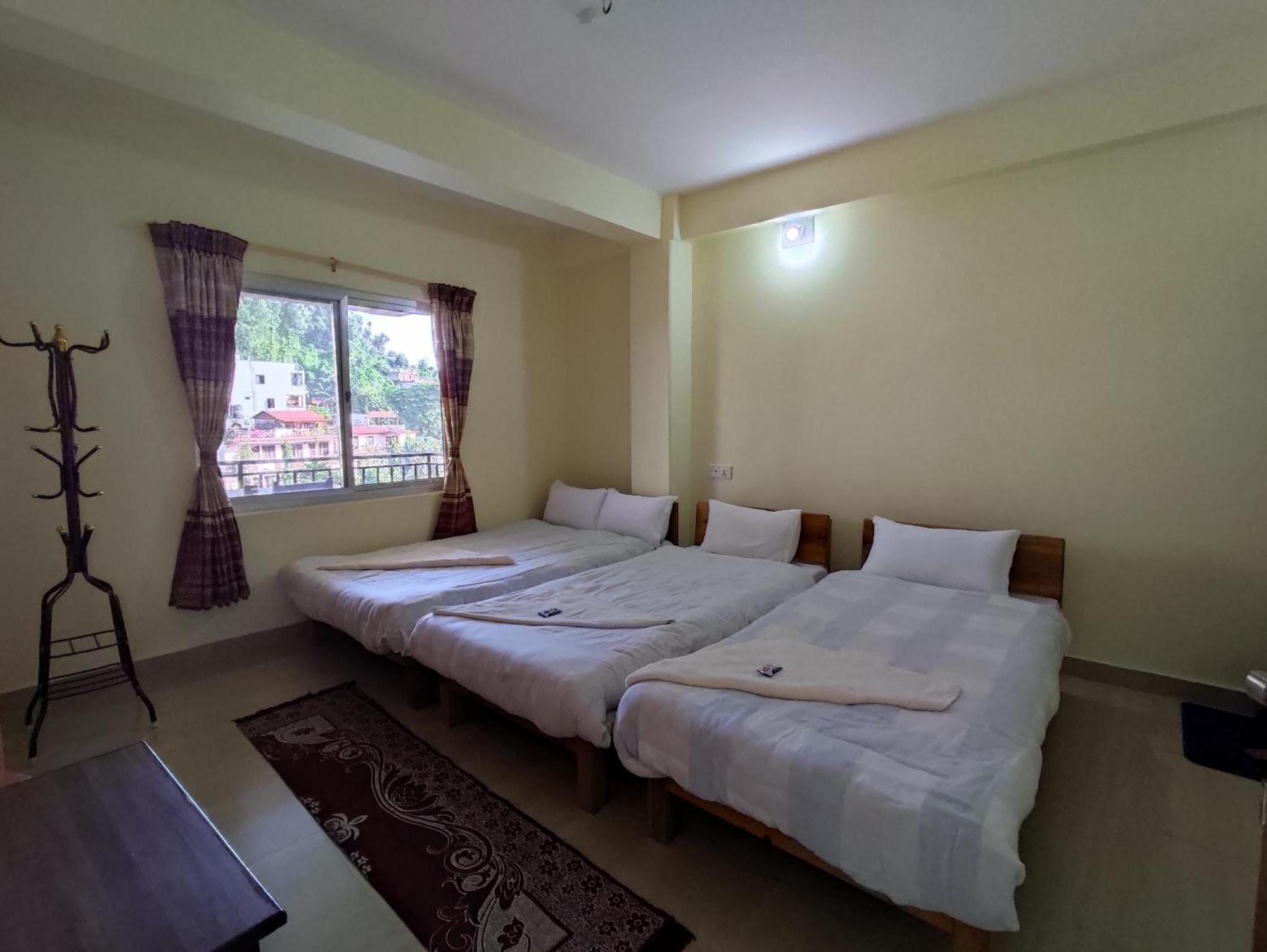 Hotel Green Hill View Ποκάρα Δωμάτιο φωτογραφία