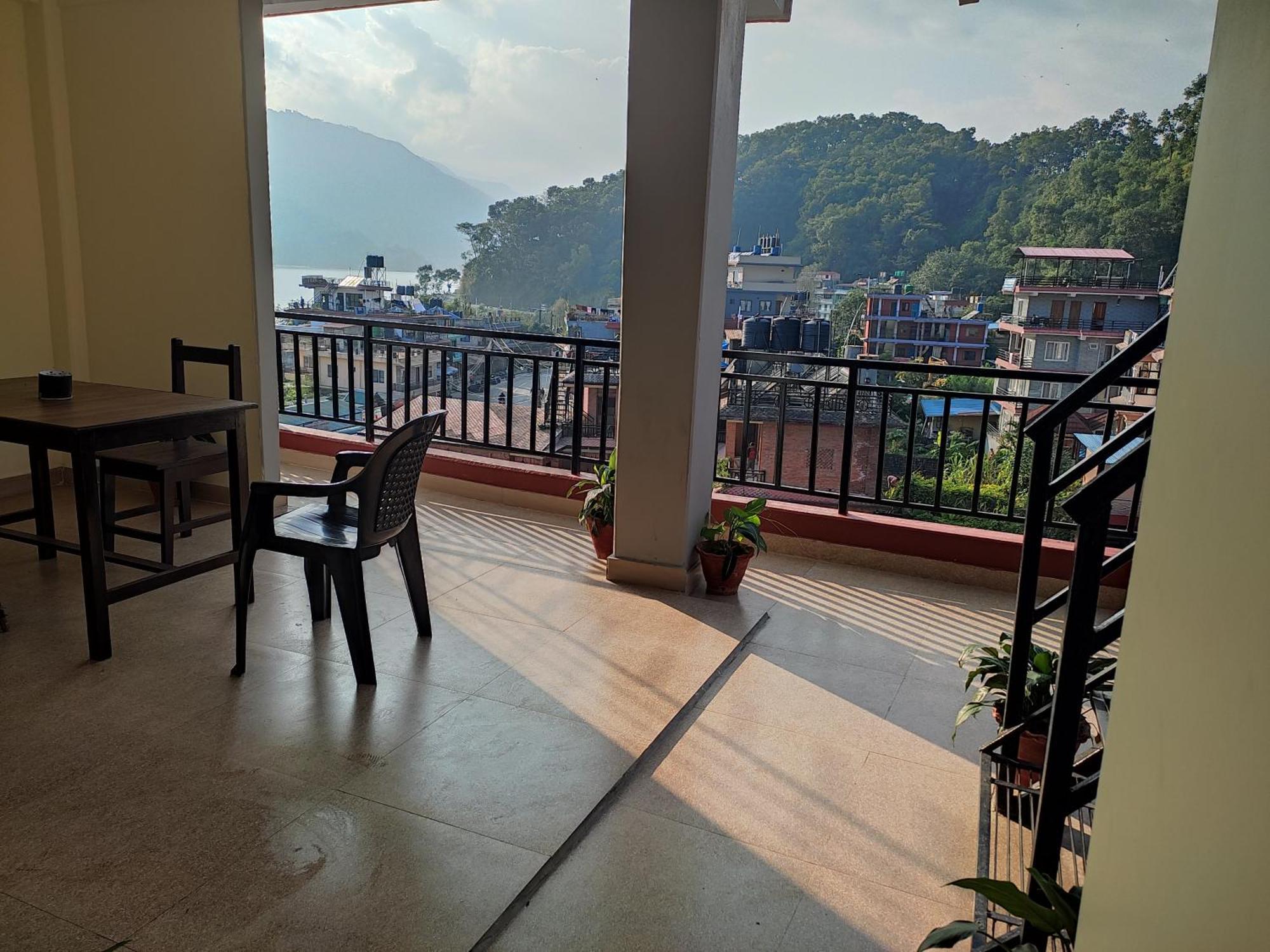 Hotel Green Hill View Ποκάρα Δωμάτιο φωτογραφία